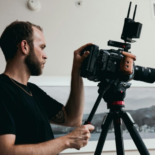 Jak filmy reklamowe mogą zrewolucjonizować Twoją strategię marketingową